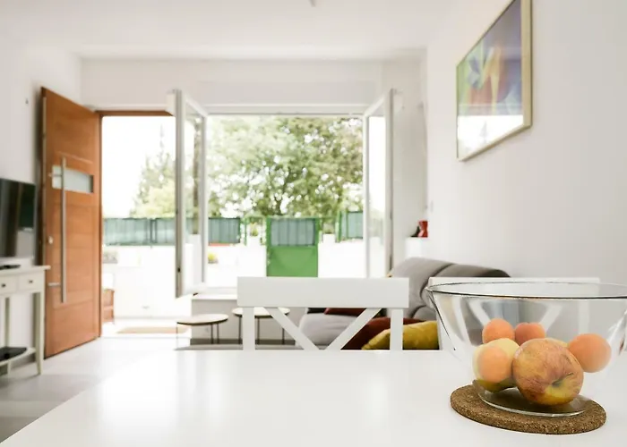 Retreat @ Town Center W/terrace * Split