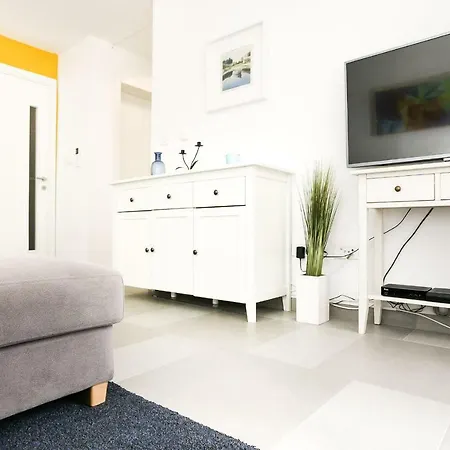 Retreat @ Town Center W/terrace