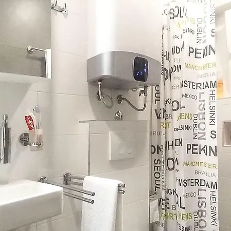 Retreat @ Town Center W/terrace Апартаменты *